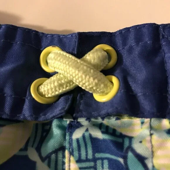 UV Skinz swim trunks Size 5 shorts. Blue sharks UV Protection 50+ sunwear - Picture 7 of 8